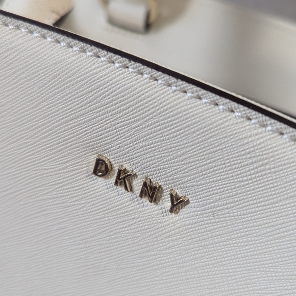 NEW DKNY White Gold Paige Genuine leather Medium Satchel, with convertible strap - Picture 2 of 14